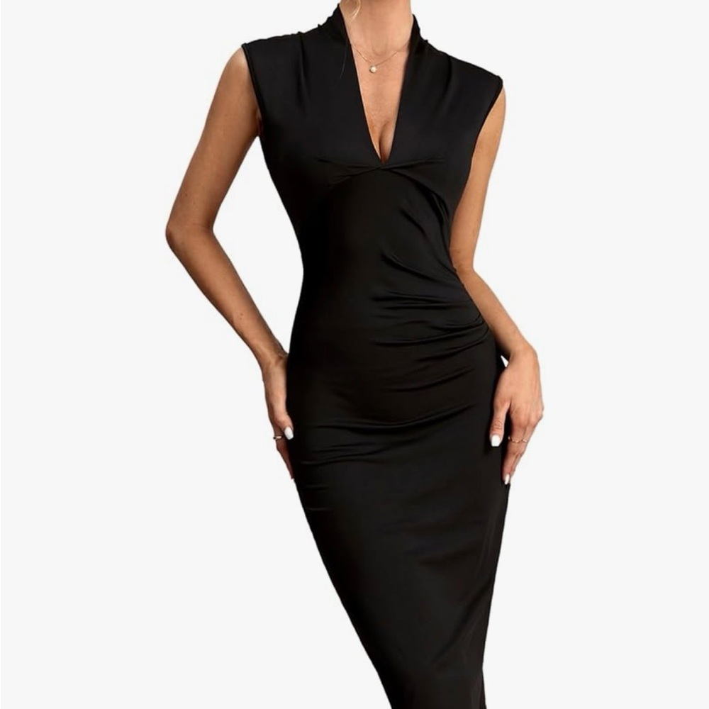 Wink Black Sleeveless Midi V-Neck Dress